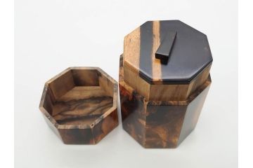 黒柿材　八角　杢目を生かしたデザインが目を引く茶筒(棗、茶入れ、茶器、煎茶、茶道具、木製)(R-081418)