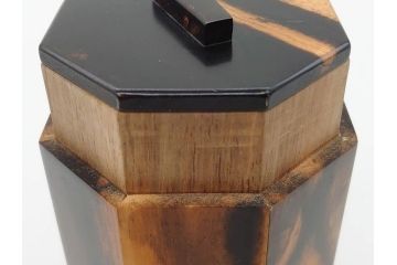 黒柿材　八角　杢目を生かしたデザインが目を引く茶筒(棗、茶入れ、茶器、煎茶、茶道具、木製)(R-081418)