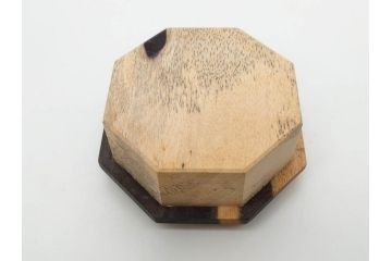 黒柿材　八角　杢目を生かしたデザインが目を引く茶筒(棗、茶入れ、茶器、煎茶、茶道具、木製)(R-081418)