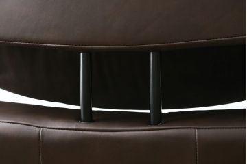 中古　美品　EKORNES(エコーネス)社　Stressless(ストレスレス)　リバティ ハイバック　クラシカルな佇まいの2人掛けソファ(ラブシート、二人掛け、2P、ラブソファ、2シーター)(定価約60万円)(R-081429)