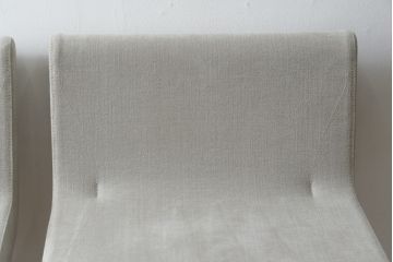 中古　短期展示品　美品　Cassinaixc.(カッシーナイクスシー)　Boomerang(ブーメラン)　シンプルで上品な佇まいが魅力のカウンターチェア2脚セット(回転椅子、ハイチェア、アームレスチェア、店舗什器、バラ売り可能)(R-081430)