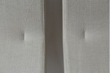 中古　短期展示品　美品　Cassinaixc.(カッシーナイクスシー)　Boomerang(ブーメラン)　シンプルで上品な佇まいが魅力のカウンターチェア2脚セット(回転椅子、ハイチェア、アームレスチェア、店舗什器、バラ売り可能)(R-081430)