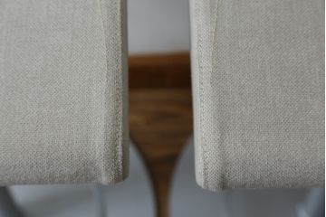 中古　短期展示品　美品　Cassinaixc.(カッシーナイクスシー)　Boomerang(ブーメラン)　シンプルで上品な佇まいが魅力のカウンターチェア2脚セット(回転椅子、ハイチェア、アームレスチェア、店舗什器、バラ売り可能)(R-081430)