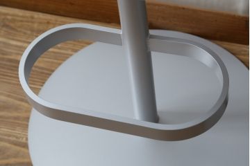 中古　短期展示品　美品　Cassinaixc.(カッシーナイクスシー)　Boomerang(ブーメラン)　シンプルで上品な佇まいが魅力のカウンターチェア2脚セット(回転椅子、ハイチェア、アームレスチェア、店舗什器、バラ売り可能)(R-081430)