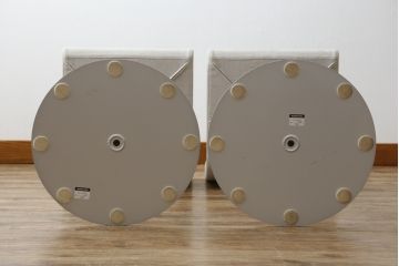 中古　短期展示品　美品　Cassinaixc.(カッシーナイクスシー)　Boomerang(ブーメラン)　シンプルで上品な佇まいが魅力のカウンターチェア2脚セット(回転椅子、ハイチェア、アームレスチェア、店舗什器、バラ売り可能)(R-081430)
