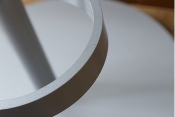 中古　短期展示品　美品　Cassinaixc.(カッシーナイクスシー)　Boomerang(ブーメラン)　シンプルで上品な佇まいが魅力のカウンターチェア(回転椅子、ハイチェア、アームレスチェア、店舗什器)(R-081431)