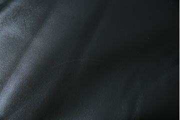 中古　リプロダクト品　Cassina(カッシーナ)　MARALUNGA(マラルンガ)　本革(レザー)　ブラックカラーが高級感を高める3人掛けソファ(三人掛け、3Pソファ)(R-081433)