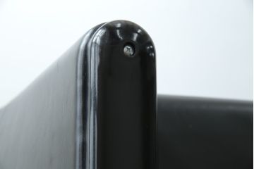 中古　リプロダクト品　Cassina(カッシーナ)　MARALUNGA(マラルンガ)　本革(レザー)　ブラックカラーが高級感を高める3人掛けソファ(三人掛け、3Pソファ)(R-081433)
