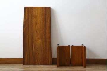 中古　極美品!!　岩手岩泉・純木家具　栓材　漆塗り　木の温もり溢れる一枚板のローテーブル(センターテーブル、リビングテーブル)(R-081435)