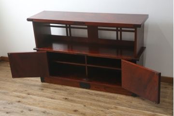 中古　美品　岩谷堂箪笥　和モダンな空間づくりにおすすめの飾り棚(陳列棚、収納棚、戸棚、茶棚)(R-081438)