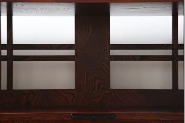 中古　美品　岩谷堂箪笥　和モダンな空間づくりにおすすめの飾り棚(陳列棚、収納棚、戸棚、茶棚)(R-081438)