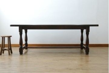 中古　特大サイズ　希少な廃番品　北海道民芸家具　洗練されたデザインが魅力のダイニングテーブル　(R-081440)