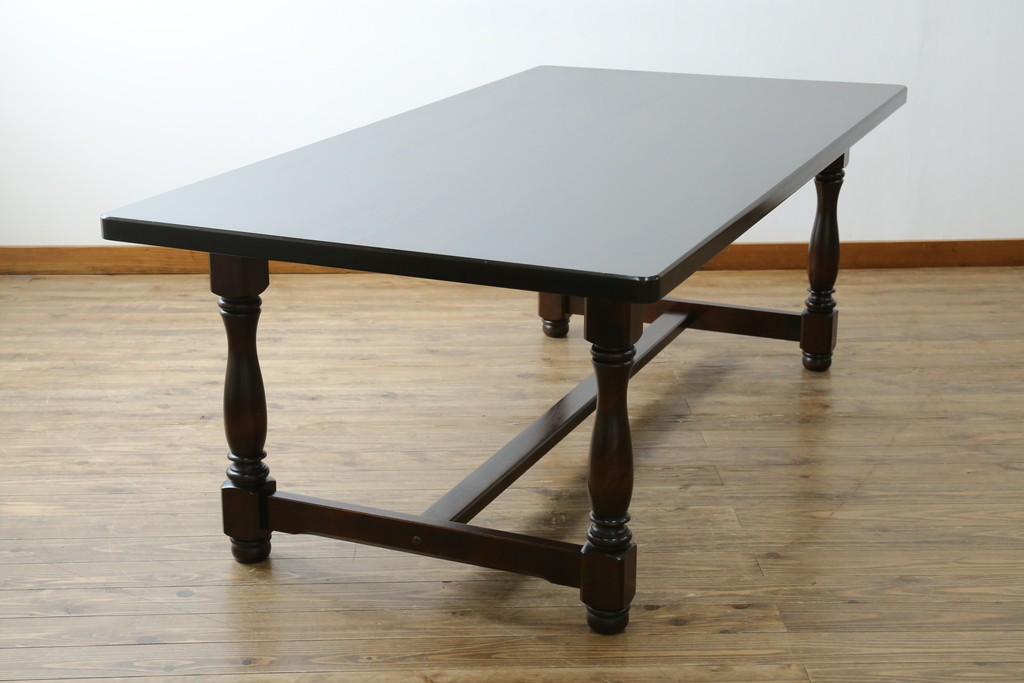 中古　特大サイズ　希少な廃番品　北海道民芸家具　洗練されたデザインが魅力のダイニングテーブル　(R-081440)