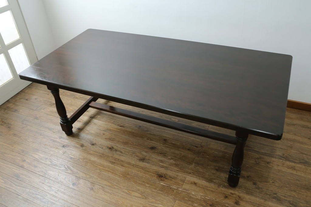 中古　特大サイズ　希少な廃番品　北海道民芸家具　洗練されたデザインが魅力のダイニングテーブル　(R-081440)