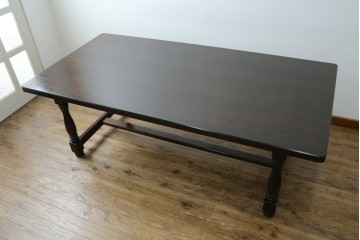 中古　特大サイズ　希少な廃番品　北海道民芸家具　洗練されたデザインが魅力のダイニングテーブル　(R-081440)