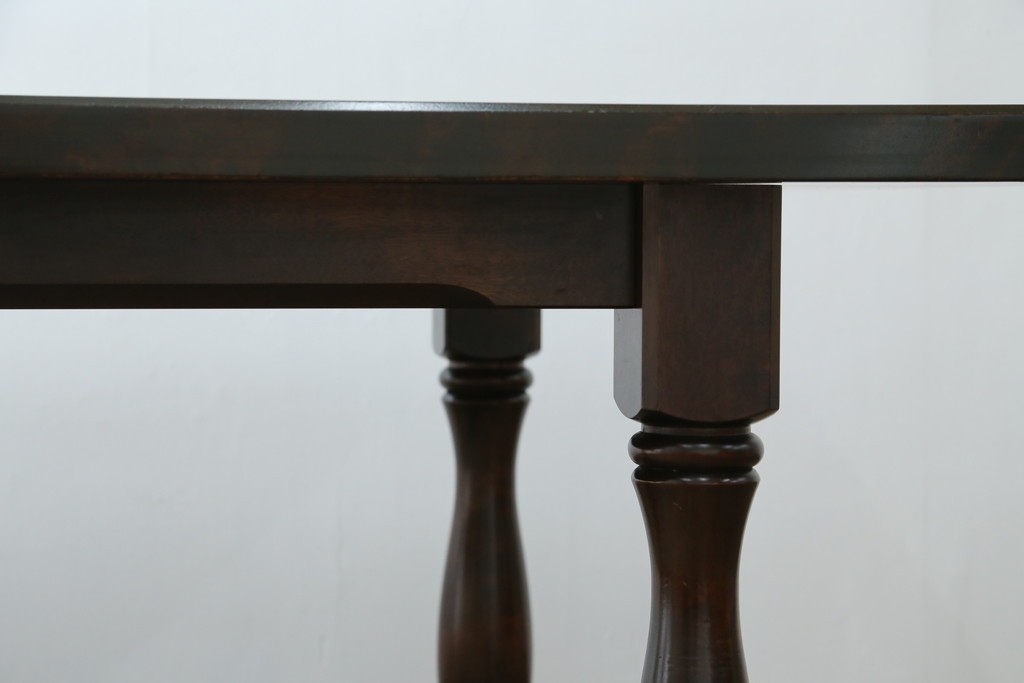 中古　特大サイズ　希少な廃番品　北海道民芸家具　洗練されたデザインが魅力のダイニングテーブル　(R-081440)