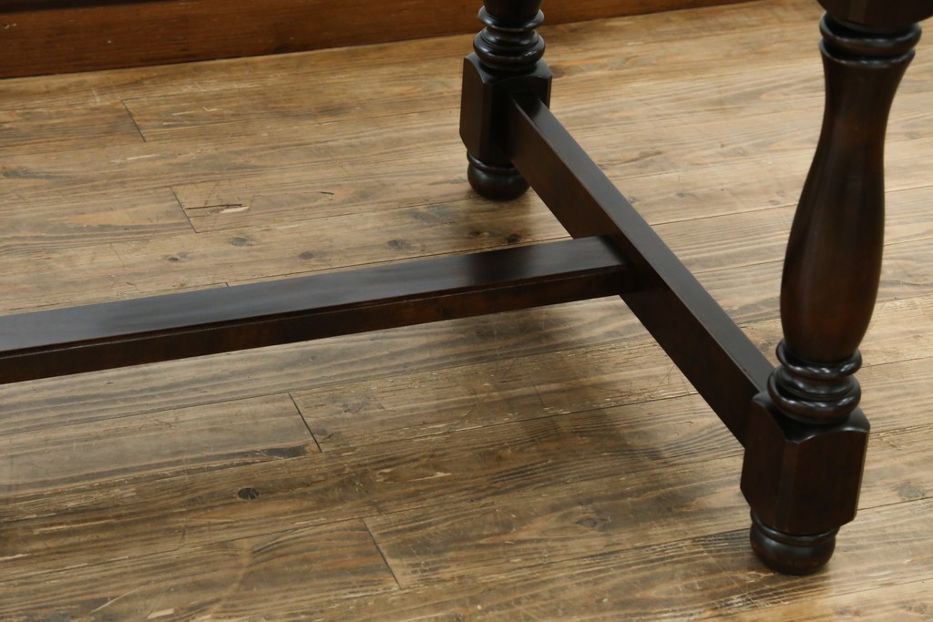 中古　特大サイズ　希少な廃番品　北海道民芸家具　洗練されたデザインが魅力のダイニングテーブル　(R-081440)