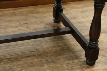 中古　特大サイズ　希少な廃番品　北海道民芸家具　洗練されたデザインが魅力のダイニングテーブル　(R-081440)