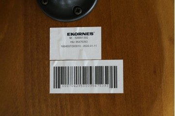 中古　美品　EKORNES(エコーネス)　本革(レザー)　オットマン付き　一番人気のロングセラー商品!!スイングテーブルとコンピューターテーブル付きストレスレス レノ クラシック(L)　定価約60万円　(R-081446)