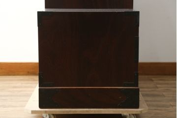 中古　民芸家具　存在感のある大ぶりな金具付きの階段箪笥(民芸箪笥、和箪笥、整理たんす、収納タンス、引き出し)(R-081447)