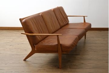 中古　美品　希少な廃番品　ACME Furniture(アクメファニチャー)　DELMAR(デルマー)　使い込まれた本革(レザー)がヴィンテージスタイルによく馴染む3人掛けソファ(三人掛けソファ、3P、トリプルソファ)(定価約30万円)(R-081448)