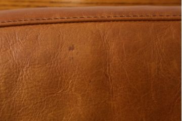 中古　美品　希少な廃番品　ACME Furniture(アクメファニチャー)　DELMAR(デルマー)　使い込まれた本革(レザー)がヴィンテージスタイルによく馴染む3人掛けソファ(三人掛けソファ、3P、トリプルソファ)(定価約30万円)(R-081448)