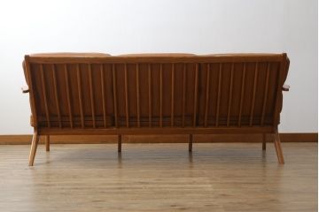 中古　美品　希少な廃番品　ACME Furniture(アクメファニチャー)　DELMAR(デルマー)　使い込まれた本革(レザー)がヴィンテージスタイルによく馴染む3人掛けソファ(三人掛けソファ、3P、トリプルソファ)(定価約30万円)(R-081448)
