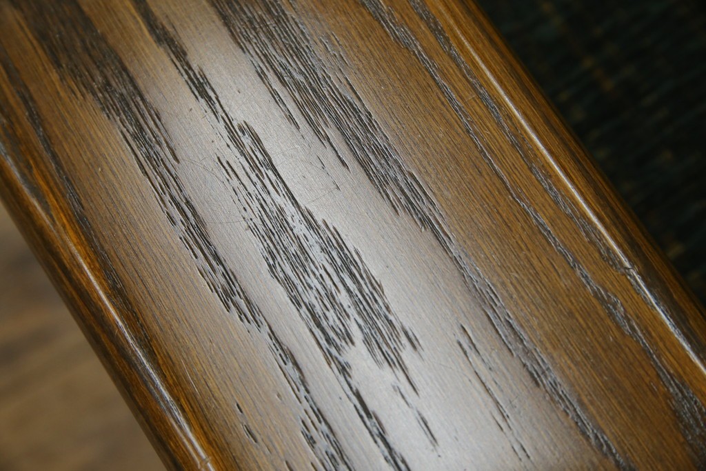 中古　美品　国産　職人手作り　カントリーハウス　Brugge(ブルージュ)　大正ロマンなお部屋にも馴染むクラシカルな挽き物脚デザインがお洒落な2Pソファ　定価約35万円　(R-081449)