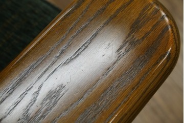 中古　美品　国産　職人手作り　カントリーハウス　Brugge(ブルージュ)　大正ロマンなお部屋にも馴染むクラシカルな挽き物脚デザインがお洒落な2Pソファ　定価約35万円　(R-081449)