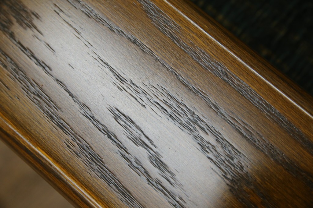 中古　美品　国産　職人手作り　カントリーハウス　Brugge(ブルージュ)　大正ロマンなお部屋にも馴染むクラシカルな挽き物脚デザインがお洒落な2Pソファ　定価約35万円　(R-081449)