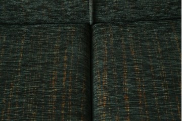 中古　美品　国産　職人手作り　カントリーハウス　Brugge(ブルージュ)　大正ロマンなお部屋にも馴染むクラシカルな挽き物脚デザインがお洒落な2Pソファ　定価約35万円　(R-081449)