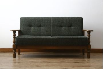 中古　美品　国産　職人手作り　カントリーハウス　Brugge(ブルージュ)　大正ロマンなお部屋にも馴染むクラシカルな挽き物脚デザインがお洒落な2Pソファ(二人掛け、2人掛けソファ)(定価約35万円)(R-081449)