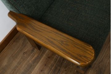 中古　美品　国産　職人手作り　カントリーハウス　Brugge(ブルージュ)　大正ロマンなお部屋にも馴染むクラシカルな挽き物脚デザインがお洒落な2Pソファ(二人掛け、2人掛けソファ)(定価約35万円)(R-081449)