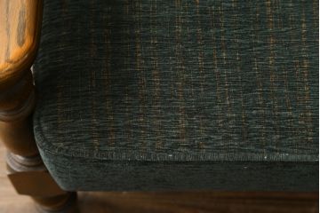 中古　美品　国産　職人手作り　カントリーハウス　Brugge(ブルージュ)　大正ロマンなお部屋にも馴染むクラシカルな挽き物脚デザインがお洒落な2Pソファ(二人掛け、2人掛けソファ)(定価約35万円)(R-081449)