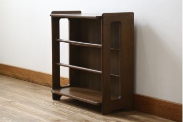 和製ビンテージ　オールドカリモク(karimoku)　木の温もりを感じるシンプルなオープンラック(収納棚、本棚、靴箱、玄関収納、スリッパ収納、ヴィンテージ)(R-081450)