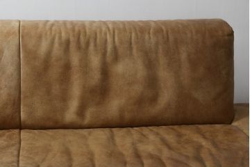 中古　美品　KOINOR(コイノール)　本革(レザー)　ヴィンテージ加工　洗練されたデザインが素敵なコーナーソファ(2人掛けソファ、3人掛けソファ、長椅子、カウチソファ、ビンテージ加工)(定価約100万円)(R-081453)