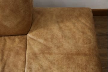 中古　美品　KOINOR(コイノール)　本革(レザー)　ヴィンテージ加工　洗練されたデザインが素敵なコーナーソファ(2人掛けソファ、3人掛けソファ、長椅子、カウチソファ、ビンテージ加工)(定価約100万円)(R-081453)
