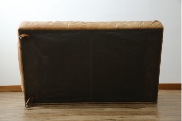 中古　美品　KOINOR(コイノール)　本革(レザー)　ヴィンテージ加工　洗練されたデザインが素敵なコーナーソファ　定価約100万円相当　(R-081453)