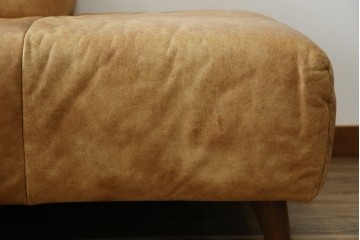 中古　美品　KOINOR(コイノール)　本革(レザー)　ヴィンテージ加工　洗練されたデザインが素敵なコーナーソファ　定価約100万円相当　(R-081453)