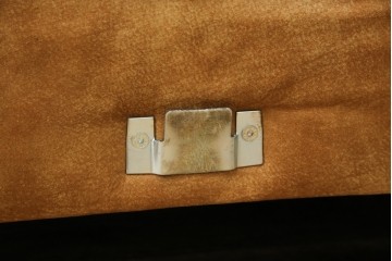 中古　美品　KOINOR(コイノール)　本革(レザー)　ヴィンテージ加工　洗練されたデザインが素敵なコーナーソファ　定価約100万円相当　(R-081453)