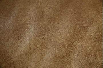 中古　美品　KOINOR(コイノール)　本革(レザー)　ヴィンテージ加工　洗練されたデザインが素敵なコーナーソファ　定価約100万円相当　(R-081453)