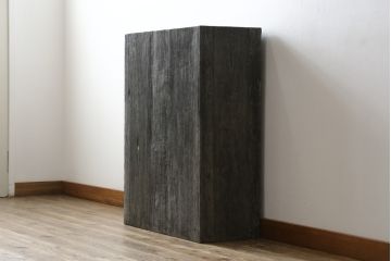 中古　希少!!　アンティーク調　総無垢材の味わい深い風合いが魅力的なボックス型コンソールテーブル(カウンターテーブル、サイドテーブル、飾り台)(R-081454)