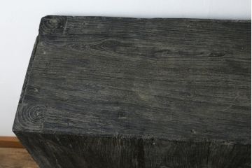 中古　希少!!　アンティーク調　総無垢材の味わい深い風合いが魅力的なボックス型コンソールテーブル(カウンターテーブル、サイドテーブル、飾り台)(R-081454)