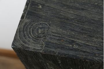 中古　希少!!　アンティーク調　総無垢材の味わい深い風合いが魅力的なボックス型コンソールテーブル(カウンターテーブル、サイドテーブル、飾り台)(R-081454)