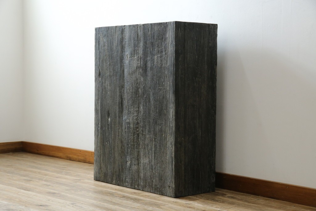 中古　希少!!　アンティーク調　総無垢材の味わい深い風合いが魅力的なボックス型コンソールテーブル　(R-081454)