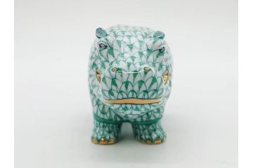 ヘレンド　ハンガリー　HEREND HVNGARY　グリーン　カバ　緻密な絵付けに匠の美技を感じるフィギュリン(緑、動物、金彩、フィッシュネット、ハンドペイント、置物、陶器)(R-081464)
