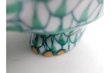 ヘレンド　ハンガリー　HEREND HVNGARY　グリーン　カバ　緻密な絵付けに匠の美技を感じるフィギュリン(緑、動物、金彩、フィッシュネット、ハンドペイント、置物、陶器)(R-081464)