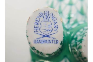 ヘレンド　ハンガリー　HEREND HVNGARY　グリーン　カバ　緻密な絵付けに匠の美技を感じるフィギュリン(緑、動物、金彩、フィッシュネット、ハンドペイント、置物、陶器)(R-081464)