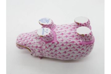 ヘレンド　ハンガリー　HEREND HVNGARY　ピンク　カバ　お部屋のアクセントになるフィギュリン(桃色、動物、金彩、フィッシュネット、ハンドペイント、置物、陶器)(R-081466)