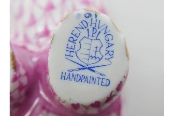 ヘレンド　ハンガリー　HEREND HVNGARY　ピンク　カバ　お部屋のアクセントになるフィギュリン(桃色、動物、金彩、フィッシュネット、ハンドペイント、置物、陶器)(R-081466)